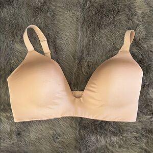 SKIMS nude Bra